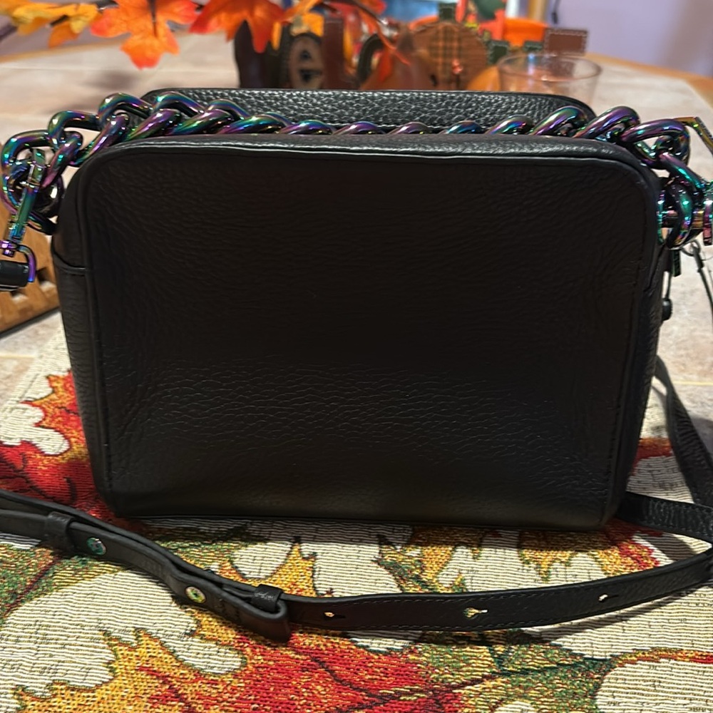 🔥🔥 Kendall and Kylie Lucy Lips Purse 🔥🔥 - Picture 4 of 7